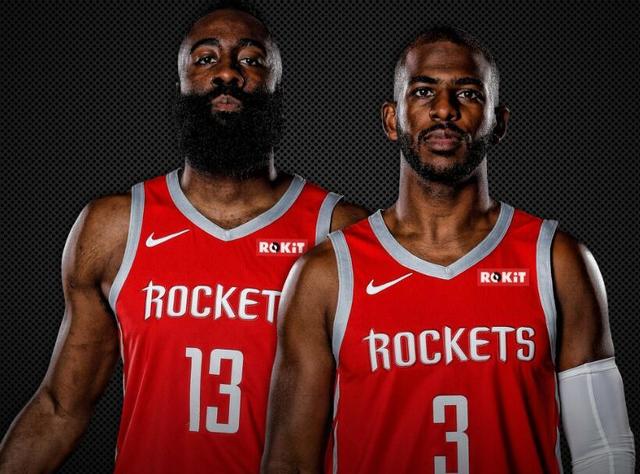 皇马0-2负塞尔塔赛后球员围攻裁判，一分钟内五黄一红（皇马0-2不敌塞尔塔，终场后球员围堵裁判，60秒内五黄一红）