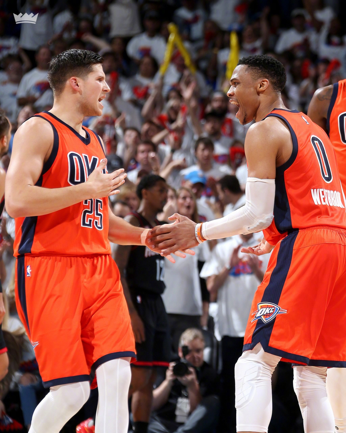 德转列21世纪参与进球榜：梅西1339球居首，C罗1253球第二（德转发布21世纪进球参与榜：梅西以1339球领跑，C罗1253球位居第二）