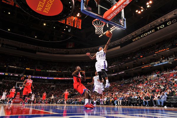 女排半决赛第二回合江苏3：0战胜辽宁，以大比分2：0晋级总决赛张常宁 江苏女排（排超半决赛次回合：江苏女排3-0辽宁，总比分2-0晋级总决赛，张常宁发威）