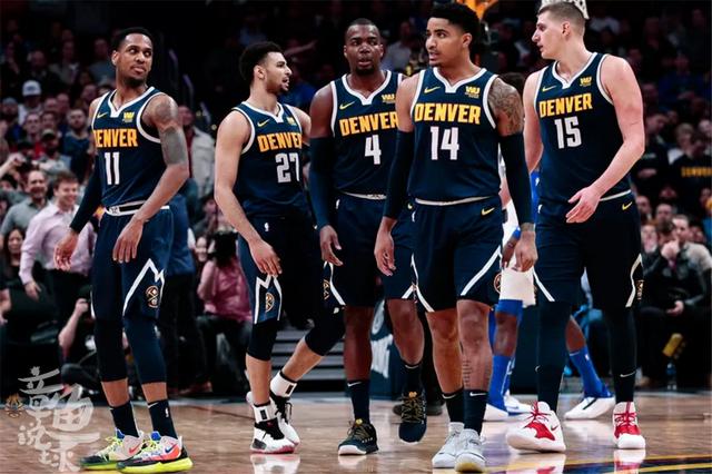 记者：拜仁计划签下17岁厄瓜多尔中卫奥拉亚，并准备将其外租（记者：拜仁拟引进17岁厄瓜多尔中卫奥拉亚，计划签约后外租）