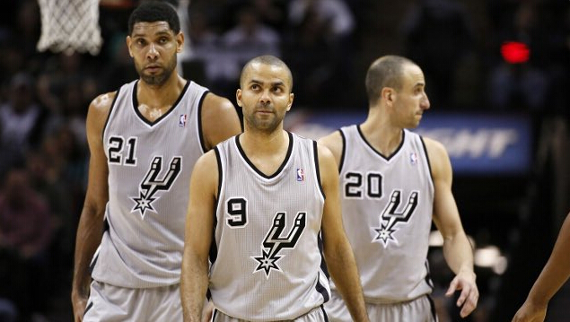 记者：申花今天下午飞赴天津，于汉超、戴伟浚等人随队出征（申花今日下午启程赴津，于汉超、戴伟浚等随队出征）