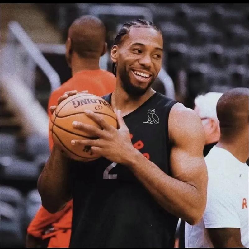 有前科！快船去年曾将塔克和海兰德送回家，后面二人均被交易（并非首次！快船去年曾遣返塔克与海兰德，随后二人先后被交易）