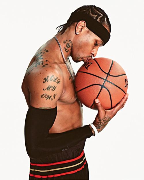 赛后情书：皇马不敌利物浦菜的发昏，拜仁大战巴黎脏的一批！（赛后手记：皇马不敌利物浦状态低迷，拜仁与巴黎恶战火药味十足！）