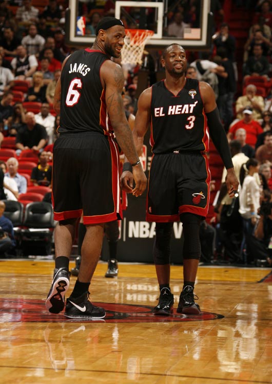 篮球湖人队训练营加入心理辅导课程（湖人队训练营新增心理辅导课程）